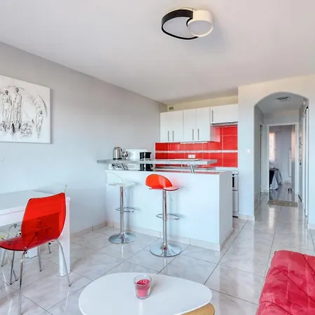 Apartment T2 Sea View In Saint-clair - Rated 3