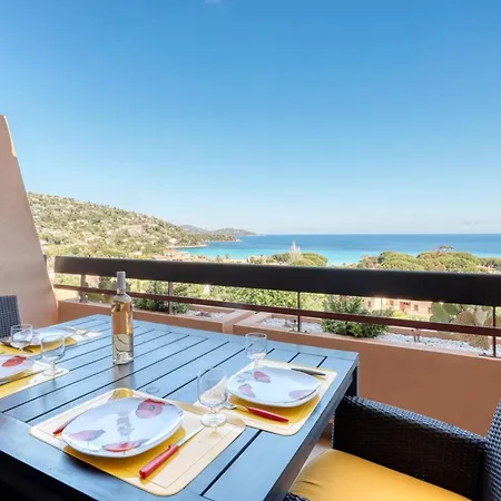 Apartment T2 Sea View In Saint-clair - Rated 3 *